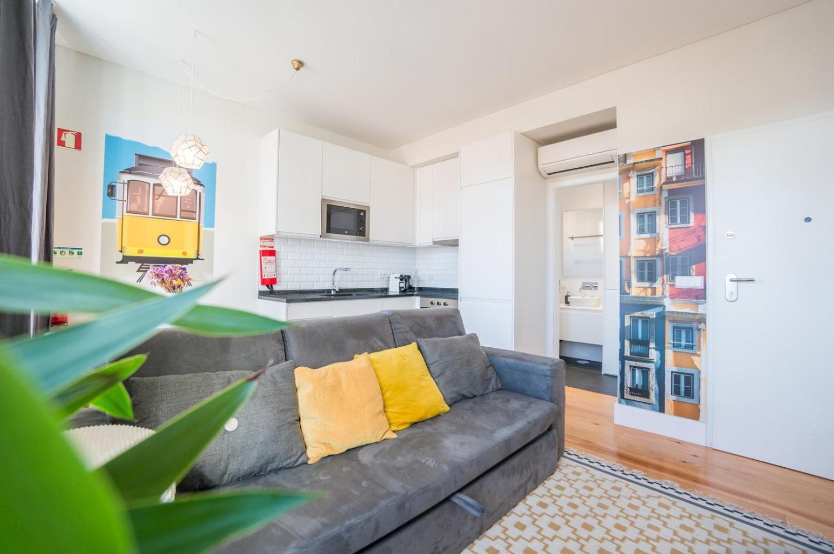Guestready - Chic And Vibrant Stay Near Anjos Лиссабон Экстерьер фото
